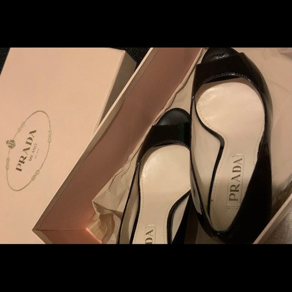 Prada Classic Open Toe Pump (like New) - Picture 2 of 9